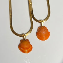 Load image into Gallery viewer, Tiny Mermaid Chain Necklace