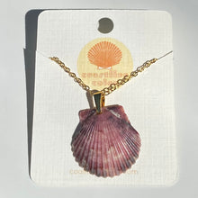 Load image into Gallery viewer, *Rare Finds* Dainty Gold Seashell Necklace

