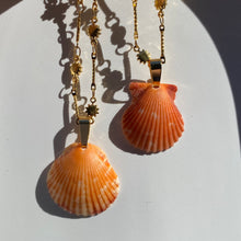Load image into Gallery viewer, Sunset Seashell Necklace