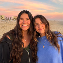 Load image into Gallery viewer, *Rare Finds* Dainty Pearl Necklace