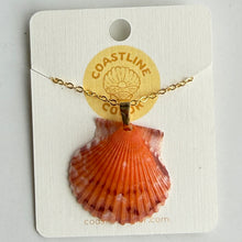 Load image into Gallery viewer, *Rare Finds* Dainty Gold Seashell Necklace
