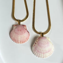 Load image into Gallery viewer, Gold Mermaid Chain Necklace
