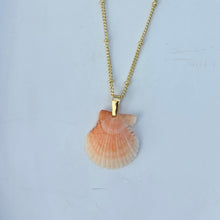 Load image into Gallery viewer, *Rare Finds* Dot Necklace

