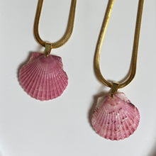 Load image into Gallery viewer, Gold Mermaid Chain Necklace
