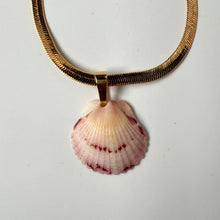 Load image into Gallery viewer, *Rare Finds* Tiny Mermaid Chain Necklace
