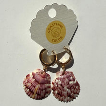 Load image into Gallery viewer, *Rare Finds* Seashell Earrings
