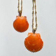 Load image into Gallery viewer, Twisted Tail Necklace
