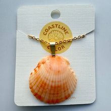 Load image into Gallery viewer, *Rare Finds* Dainty Gold Seashell Necklace
