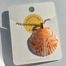 Load image into Gallery viewer, *Rare Finds* Dainty Gold Seashell Necklace
