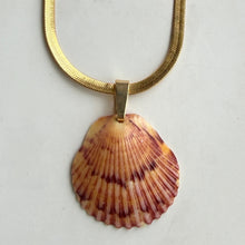 Load image into Gallery viewer, *Rare Finds* Mermaid Chain Necklace
