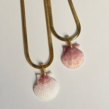 Load image into Gallery viewer, Tiny Mermaid Chain Necklace

