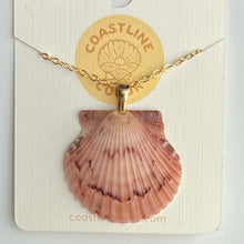 Load image into Gallery viewer, *Rare Finds* Dainty Gold Seashell Necklace
