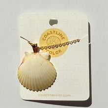 Load image into Gallery viewer, *Rare Finds* Dainty Gold Seashell Necklace
