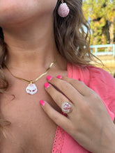 Load image into Gallery viewer, Gold Treasure Seashell Rings
