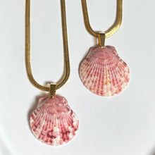 Load image into Gallery viewer, Gold Mermaid Chain Necklace
