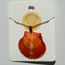 Load image into Gallery viewer, *Rare Finds* Dainty Gold Seashell Necklace
