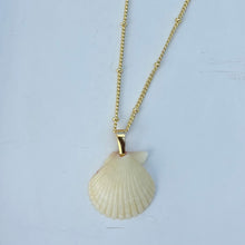 Load image into Gallery viewer, *Rare Finds* Dot Necklace
