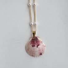 Load image into Gallery viewer, *Rare Finds* Dainty Pearl Necklace
