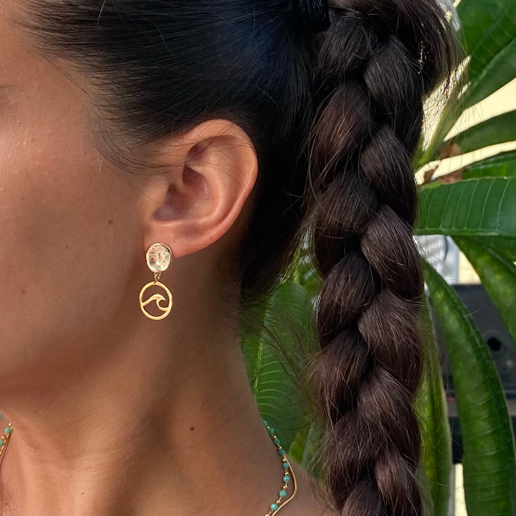 Wave Studs