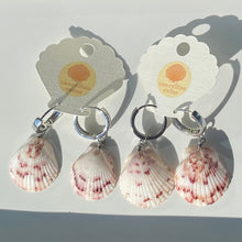 Load image into Gallery viewer, Silver Seashell Earrings
