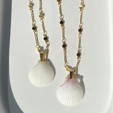 Load image into Gallery viewer, Sunset Seashell Necklace
